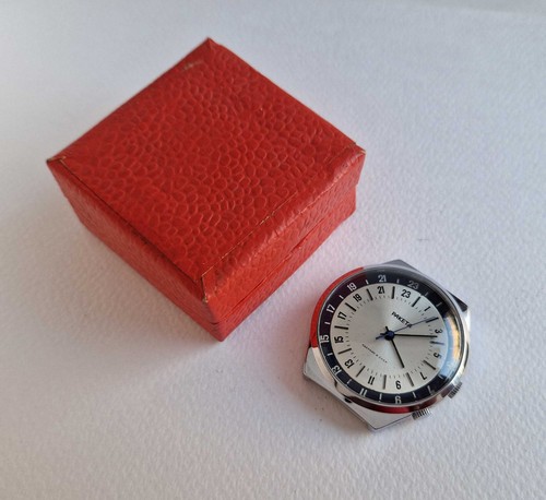 Orologio meccanico sovietico
